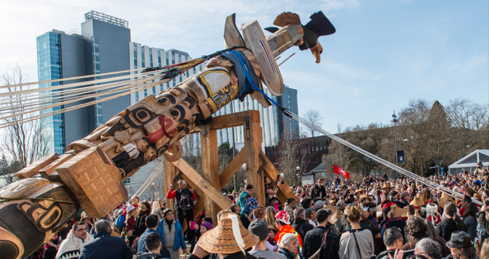 Reconciliation Pole, carved by 7idansuu (Edenshaw), James Hart, Haida Hereditary Chief and Master Carver, was raised according to Haida tradition on the UBC campus in April 2017.